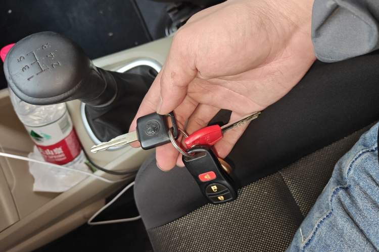 Used Venucia R50 2013 1.6L Manual Fashion Edition