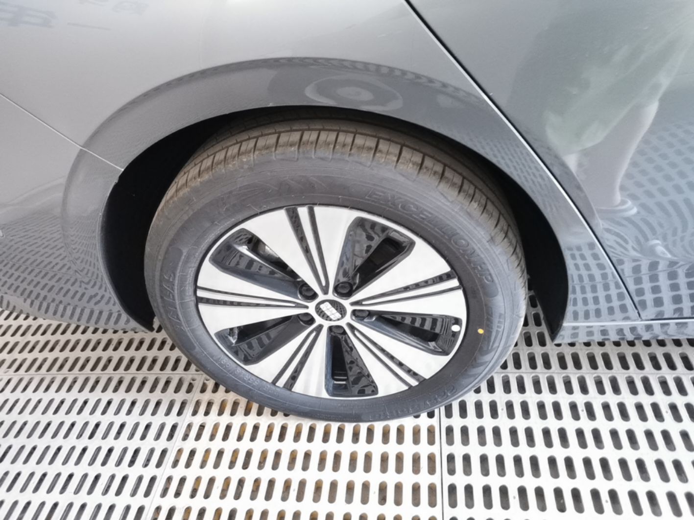 Geely Galaxy A7 2025 Model EM-i 150km Exploration+ Edition — снимка 11