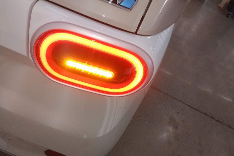 Used Wuling Hongguang MINIEV 2024 3rd Generation 215km Youth Edition