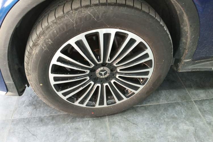 Used Mercedes-Benz GLC 2019 GLC 260 L 4MATIC Dynamic Model
