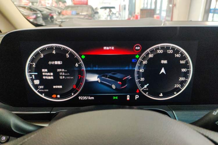 Used Buick GL8 2022 ES Landtrek 653T Luxury Edition