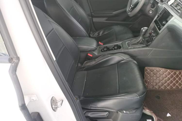 Used Volkswagen Lamando 2019 230TSI DSG Vision Edition China VI Standard Right Front Seat