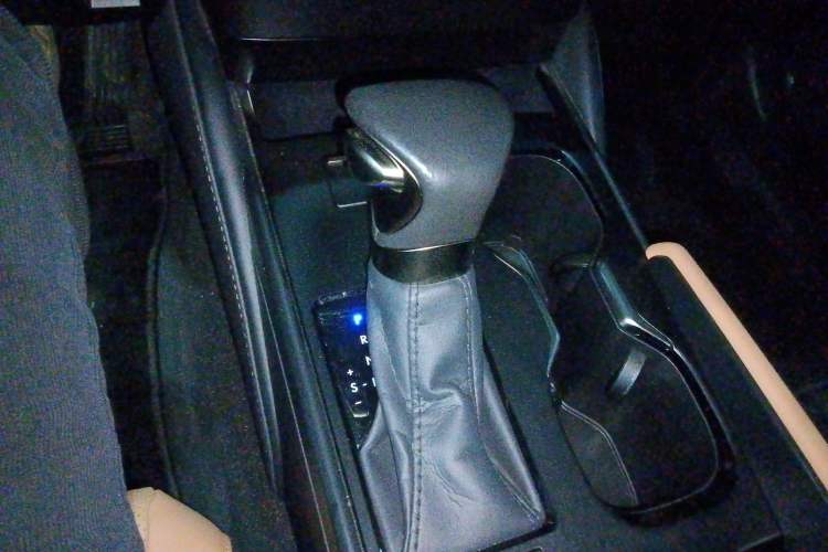Used Lexus ES 2022 300h Excellence Edition Gear Lever