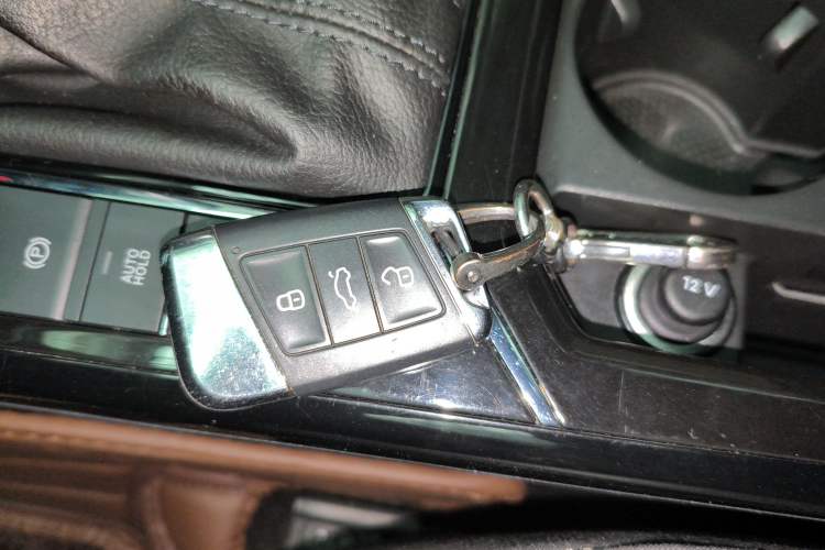 Used Volkswagen Passat 2020 330TSI Elite Edition China VI
