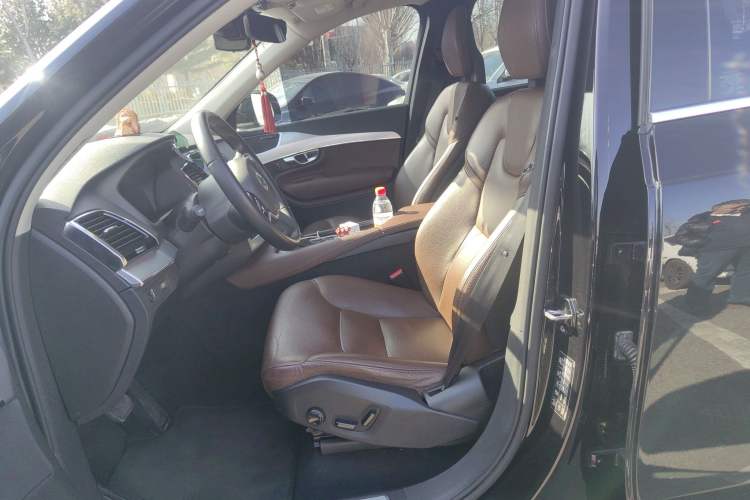 Used Volvo XC90 2018 T6 Zhiyi Edition 7-Seater