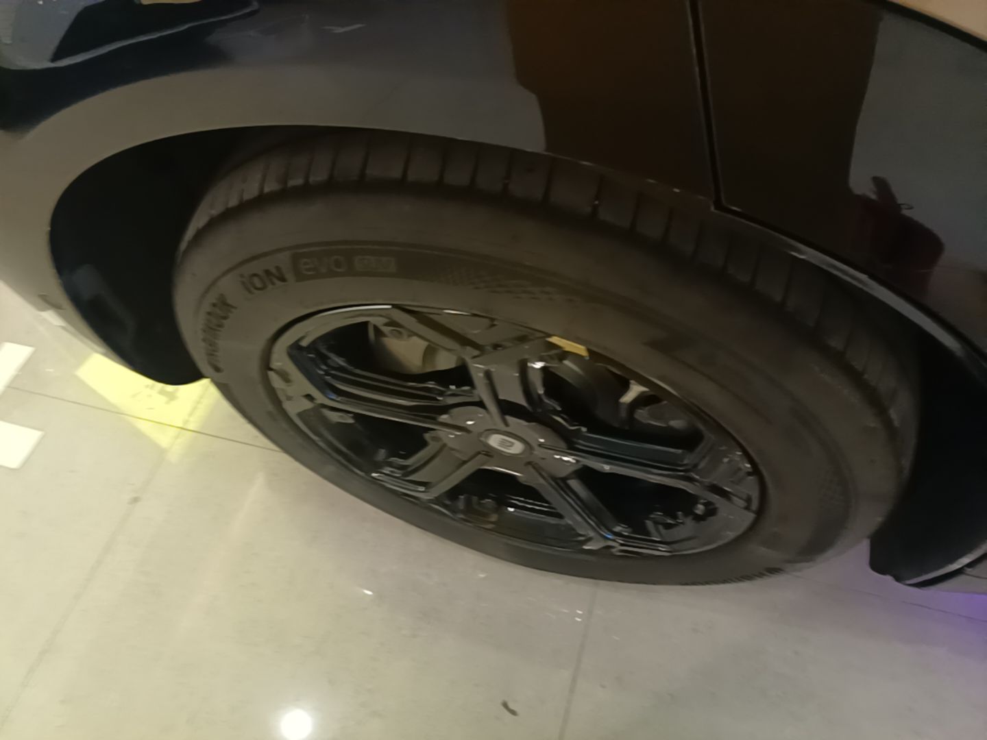 Xiaomi Auto YU7 2025 Ultra-Long Range All-Wheel Drive Pro Version — снимка 11