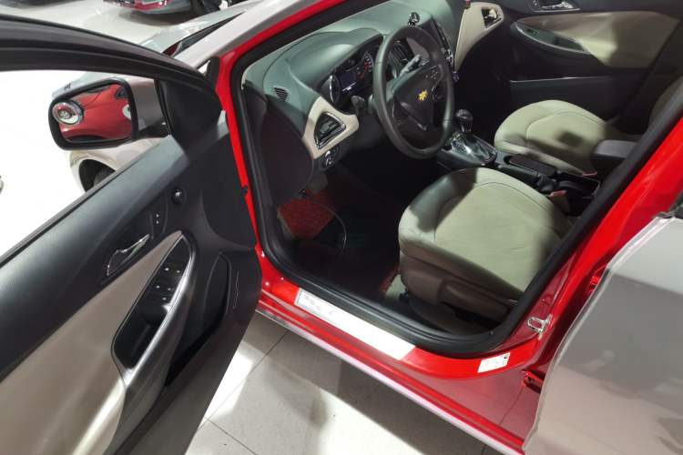 Used Chevrolet Cruze 2015 1.5L Automatic Luxury Edition
