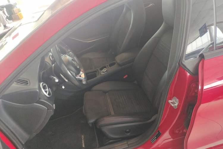 Used Mercedes-Benz CLA 2017 Refreshed CLA 220 4MATIC