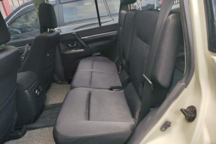Used Mitsubishi Pajero 2020 3.0L Automatic Standard Edition Left Rear Seat