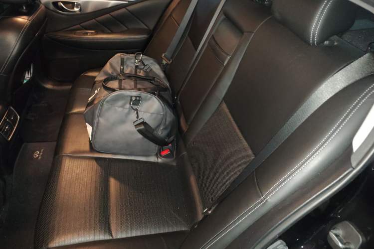 Used Infiniti Q50 2014 3.7L Luxury Sport Edition