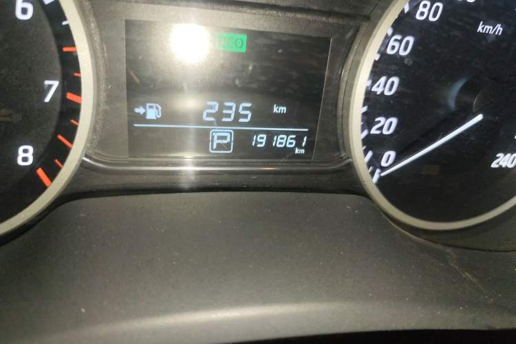 Used Nissan Sylphy 2016 1.6 XL CVT Luxury Edition Odometer Close Up