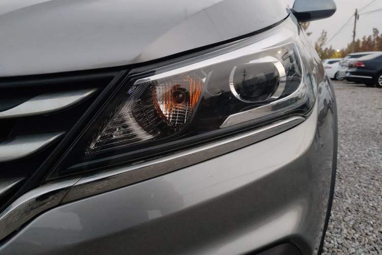 Used Baojun 310W 2017 1.5L Manual Comfort Version China V