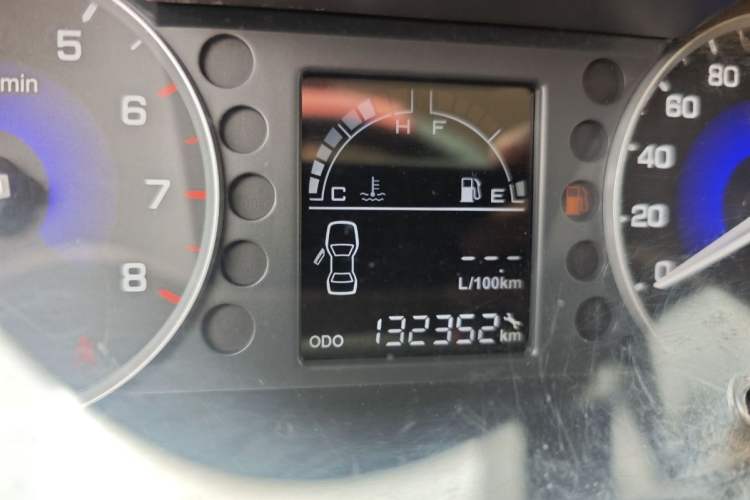 Used Dongfeng Aeolus A30 2014 1.5L Manual Smart-Drive Luxury Edition