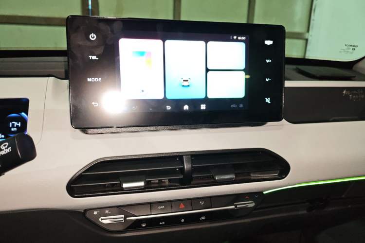 Used Geely Galaxy Panda 2023 Panda Mini 200km Endurance Bear
