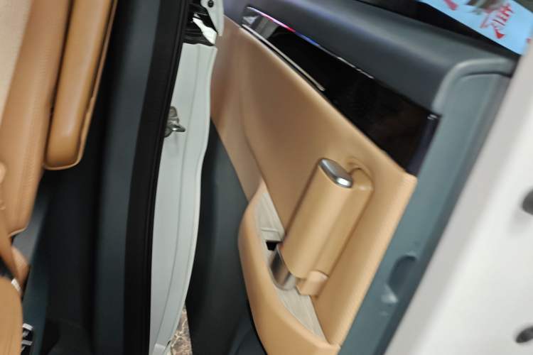 Used GAC Trumpchi E8 New Energy 2024 150km MAX