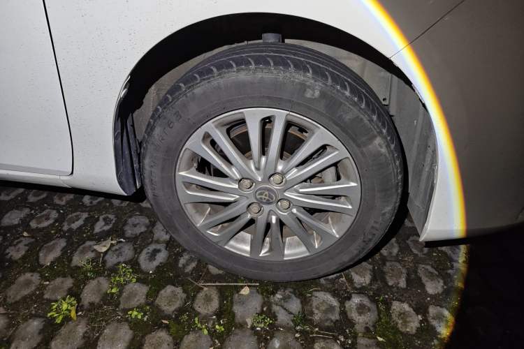 Used Toyota YARiS L Zhi Xuan 2019 1.5E CVT Dynamic Edition China VI compliant Right Front Wheel Hub