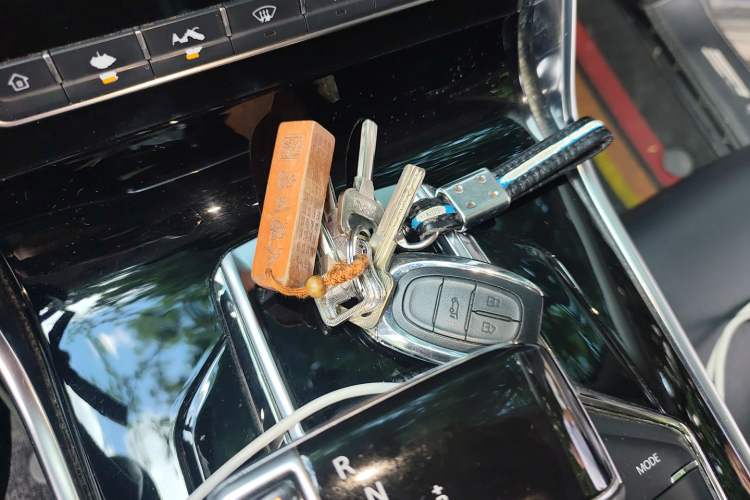 Used SAIC MAXUS EUNIQ 6 2021 LITE+ Smart Edition
