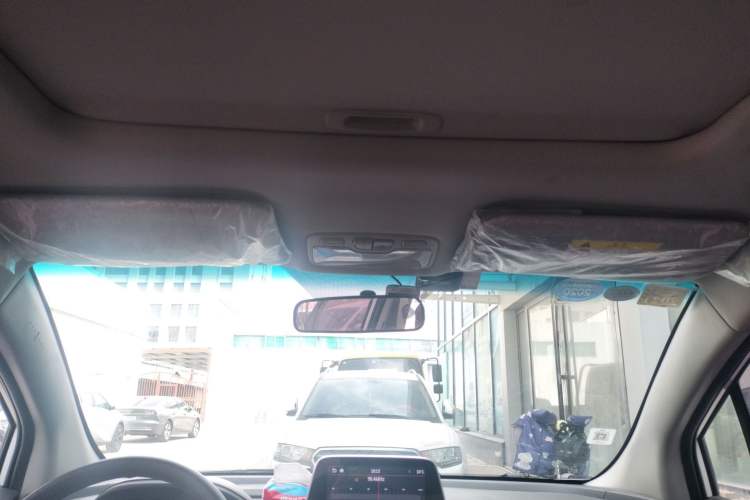 Used JAC Group Refine S3 2018 Custom Edition 1.5L Manual Luxury Smart Model Headliner