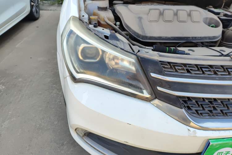 Used Geely Auto Diamond 2016 1.5L Manual Elite Version China IV Standard