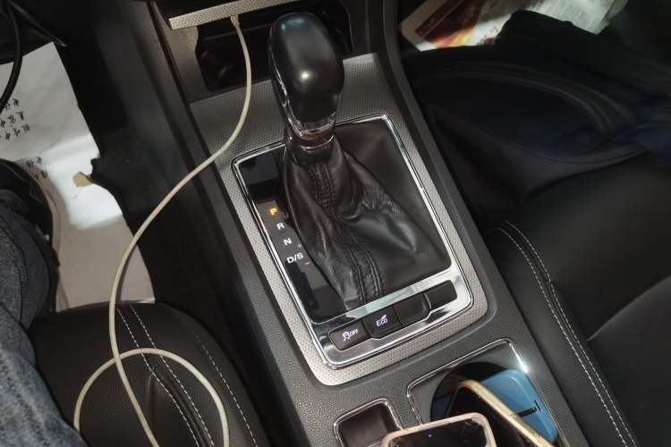 Used Roewe i6 2018 20T Automatic Internet Smart Edition Gear Lever