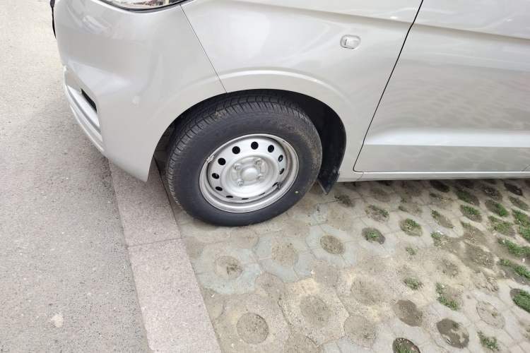 Used Wuling Hongguang V 2022 1.5L Jingqu Edition Electric-Assist LAR