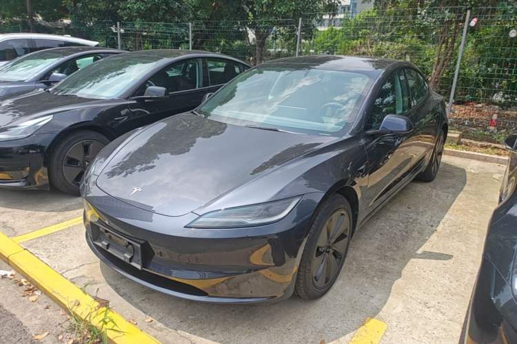 Used Tesla Model 3 2025 Rear-Wheel-Drive Version