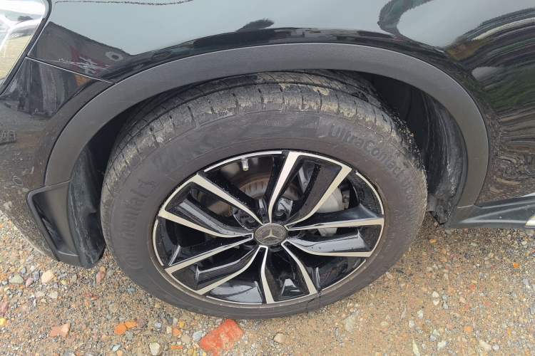 Used Mercedes-Benz GLC 2020 GLC 300 L 4MATIC Dynamic Edition Left Front Wheel Hub