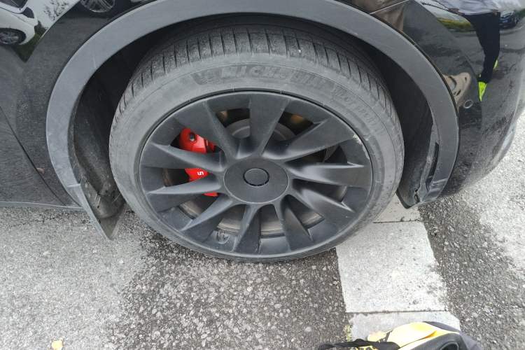 Used Tesla Model Y 2023 Rear-Wheel-Drive Version
