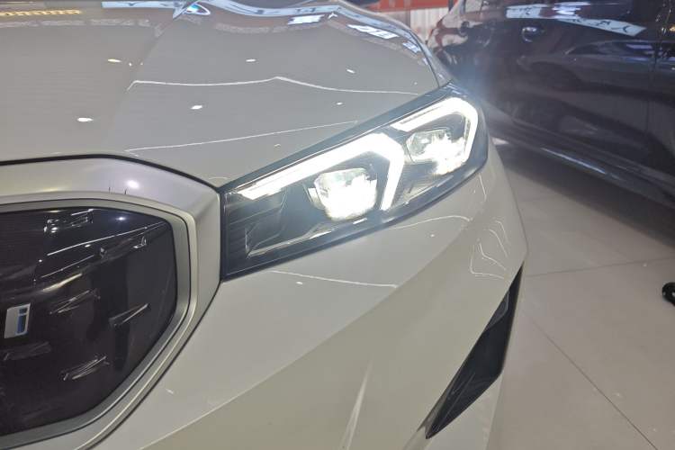 Used BMW i3 2024 eDrive 35 L