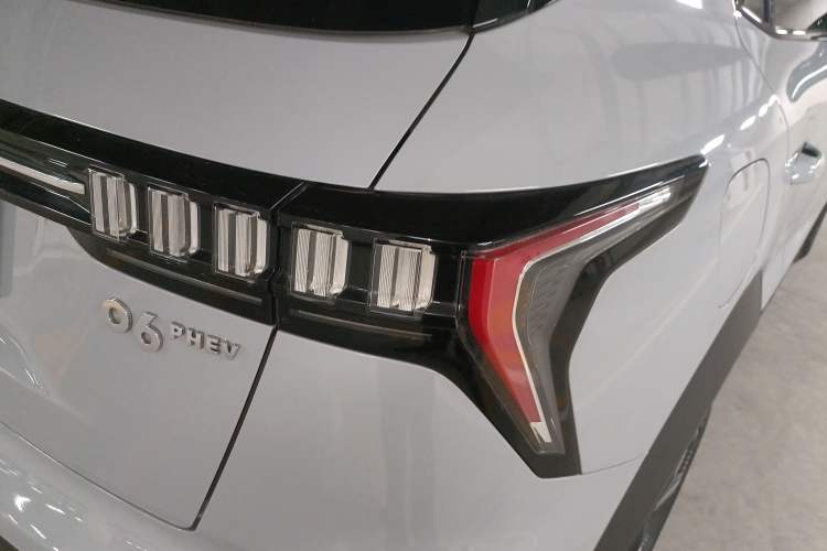 Used Lynk & Co 06 EM-P 2023 1.5T Remix PHEV Pro