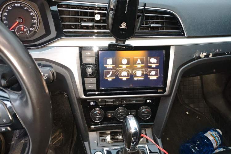 Used Volkswagen Lamando 2019 280TSI DSG Comfort Edition China VI standard
