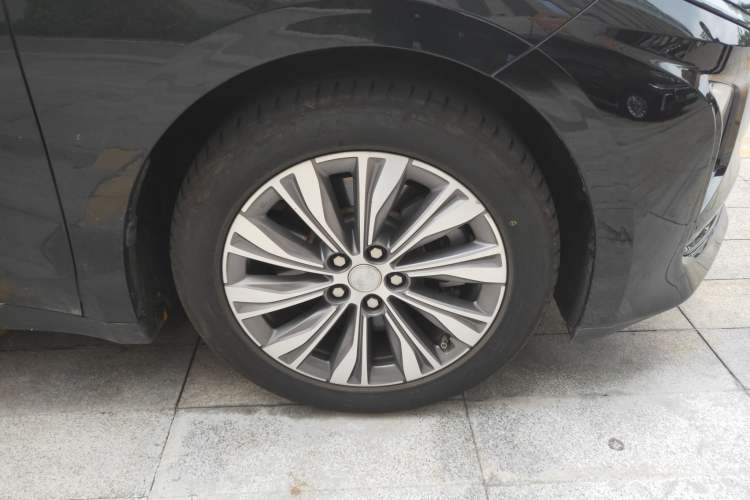 Used Hongqi E-QM5 2024 610 km PLUS