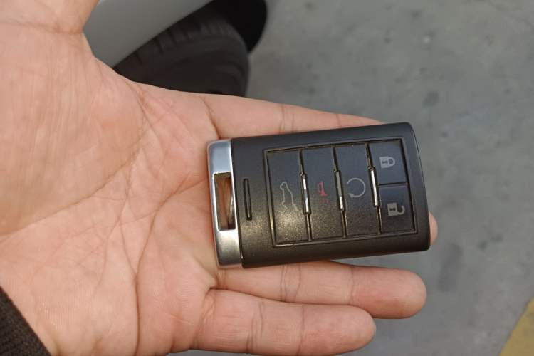 Used Cadillac SRX 2011 3.0L Flagship Edition