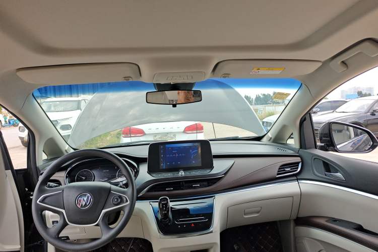 Used Buick GL8 2021 Land Cruiser Executive Class 652T Comfort Model