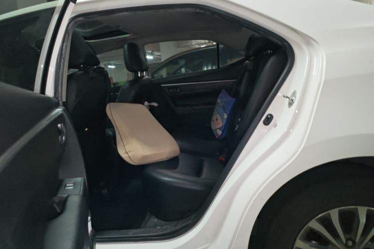 Used Toyota Corolla 2017 Revised Version 1.2T S-CVT GL-i
