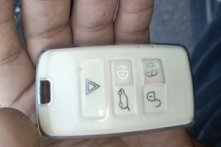 Used Land Rover Discovery Sport 2020 249 PS R-Dynamic Performance Tech Edition 7 Seats
