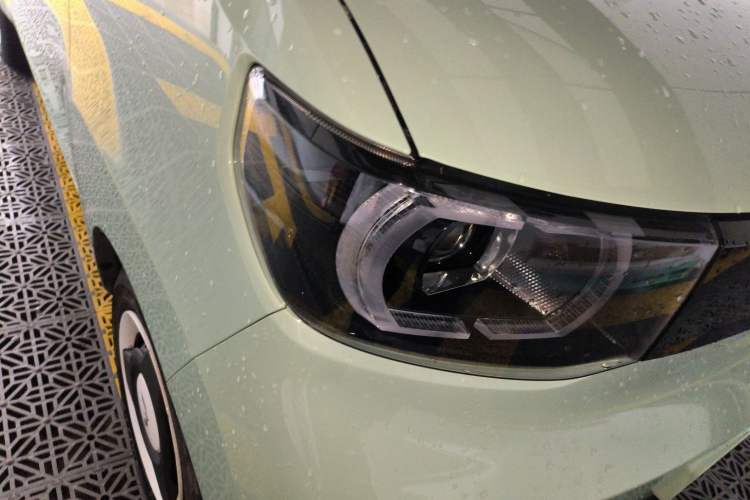 Used Wuling Hongguang MINIEV 2021 Macaron Premium Model – Lithium-NMC
