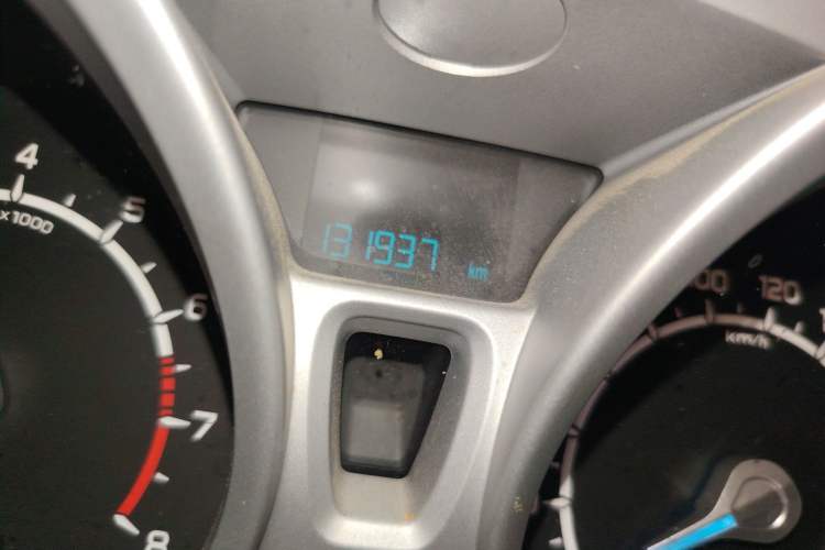 Used Ford EcoSport 2013 1.5L Automatic Prestige Model Odometer Close Up