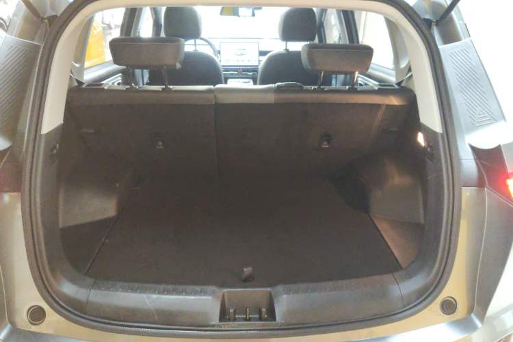 Used AION Y 2023 Y Business Edition
