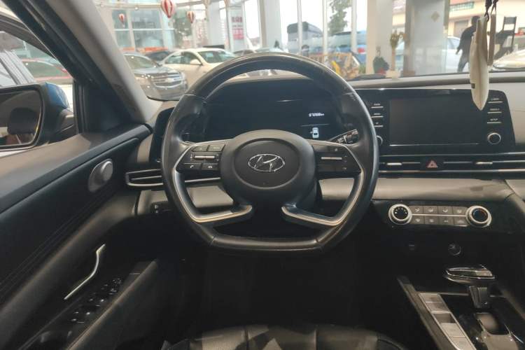 Used Hyundai Elantra 2021 1.5L CVT GLX Elite Edition Steering Wheel