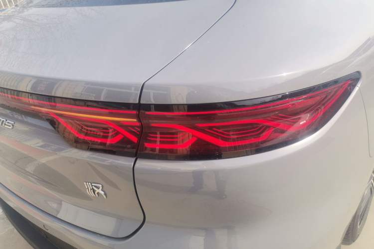 Used BYD Han 2025 EV with 701 km of Laser Radar-Enabled Intelligent Driving
