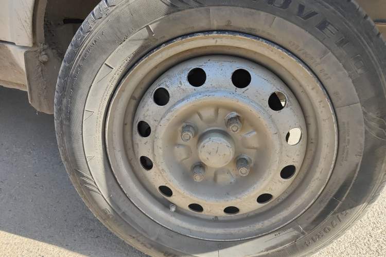 Used Wuling Rongguang 2011 1.2L Base Version