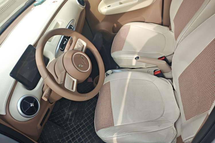Used Wuling Hongguang MINIEV 2025 Four-Door Version Advanced Edition
