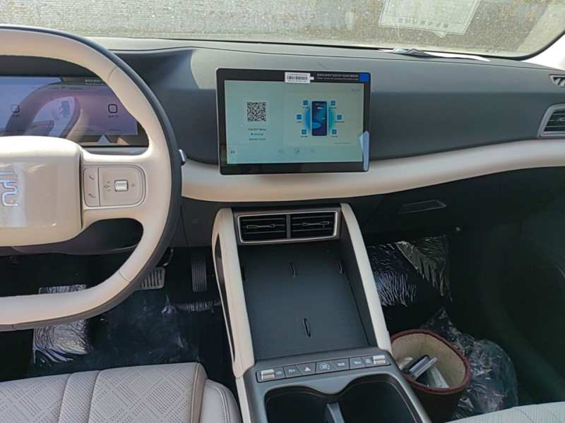 Used BYD Yuan UP 2027 Model Flying Edition 401KM Navigation Version — 12