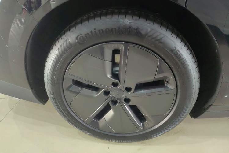 Used Li Auto Li Auto i8 2025 Model Standard Version