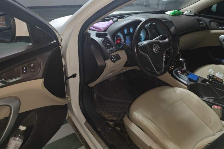 Used Buick Regal 2014 2.0L Leading Fashion Edition Driver Seat