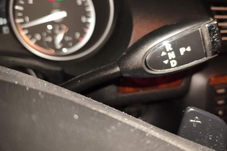 Used Mercedes-Benz R-Class 2011 R 350 L 4MATIC