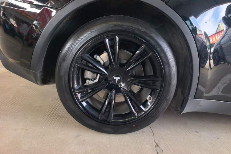 Used Tesla Model Y 2022 Revised Version Rear-Wheel Drive Right Rear Wheel Hub