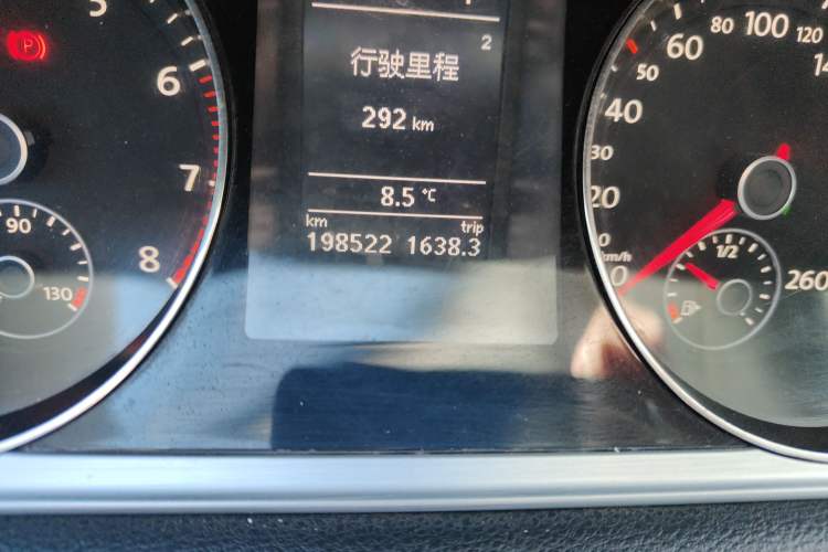 Used Volkswagen Magotan 2016 1.8TSI Smart Enjoyment Leading Model Odometer Close Up