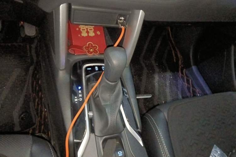 Used Toyota Corolla Cross 2022 2.0L Elite Edition Gear Lever